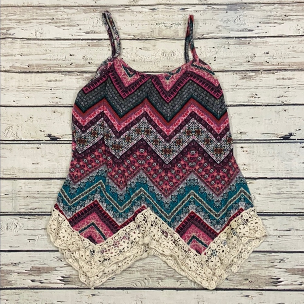 🌵3/$20• Lace Detailed Patterned Tank Top